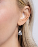 Elongated Elegance - Silver Necklace - Paparazzi Accessories