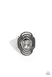 entrancing-edge-silver-ring-paparazzi-accessories
