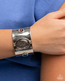 Rule the Light - Silver Complete Look  - Paparazzi Accessories