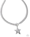 stellar-spotlight-silver-necklace-paparazzi-accessories