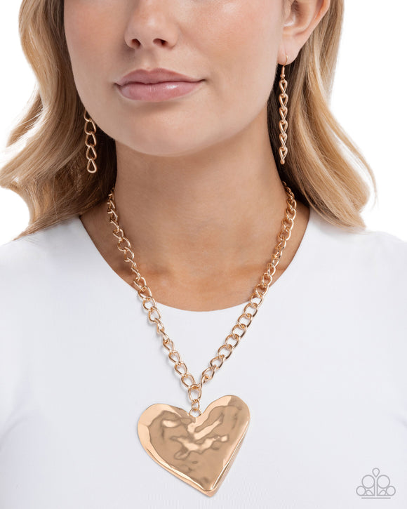Hammered Heartthrob - Gold Necklace - Paparazzi Accessories