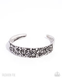 Abundantly Antiqued - Silver Bracelet - Paparazzi Accessories Bracelet Bedazzle Me Pretty Mobile Fashion Boutique