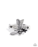 Boot Beginning - Black Ring - Paparazzi Accessories Ring Bedazzle Me Pretty Mobile Fashion Boutique