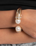 Breathtaking Balance - Gold Bracelet - Paparazzi Accessories Bracelet Bedazzle Me Pretty Mobile Fashion Boutique