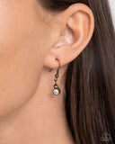 Conch Confidence - Brass Necklace - Paparazzi Accessories Necklace Bedazzle Me Pretty Mobile Fashion Boutique