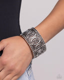 Forged Fashion - Black Bracelet - Paparazzi Accessories Bracelet Bedazzle Me Pretty Mobile Fashion Boutique