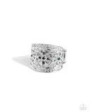 Gilded Glitz - Green Ring - Paparazzi Accessories Ring Bedazzle Me Pretty Mobile Fashion Boutique