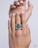 Gilded Glitz - Green Ring - Paparazzi Accessories Ring Bedazzle Me Pretty Mobile Fashion Boutique
