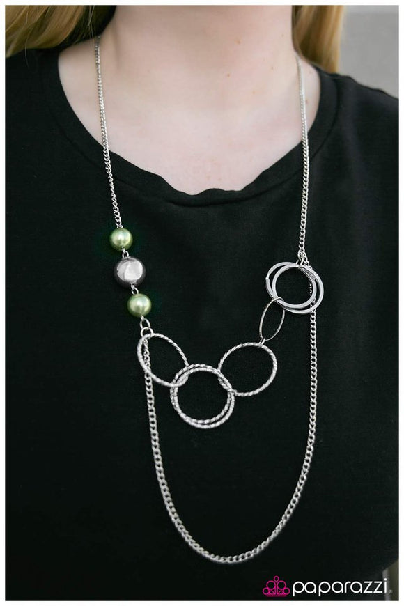 expressionist-green-necklace-paparazzi-accessories