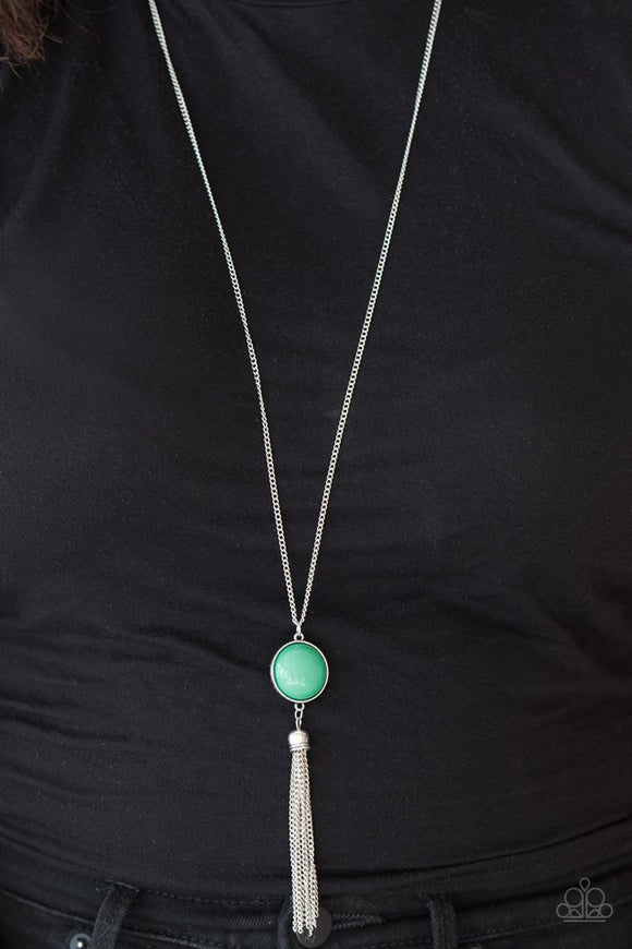 pep-in-your-step-green-necklace-paparazzi-accessories