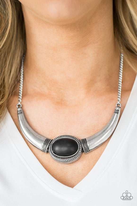 cause-a-steer-black-necklace-paparazzi-accessories