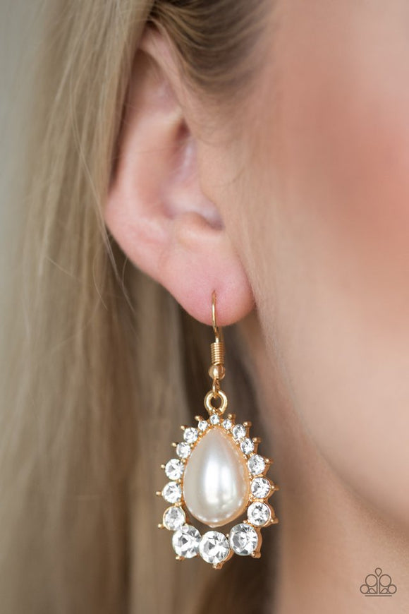 regal-renewal-gold-earrings-paparazzi-accessories