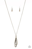 step-into-the-spotlight-brass-necklace-paparazzi-accessories