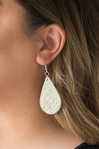 feelin-groovy-white-earrings-paparazzi-accessories