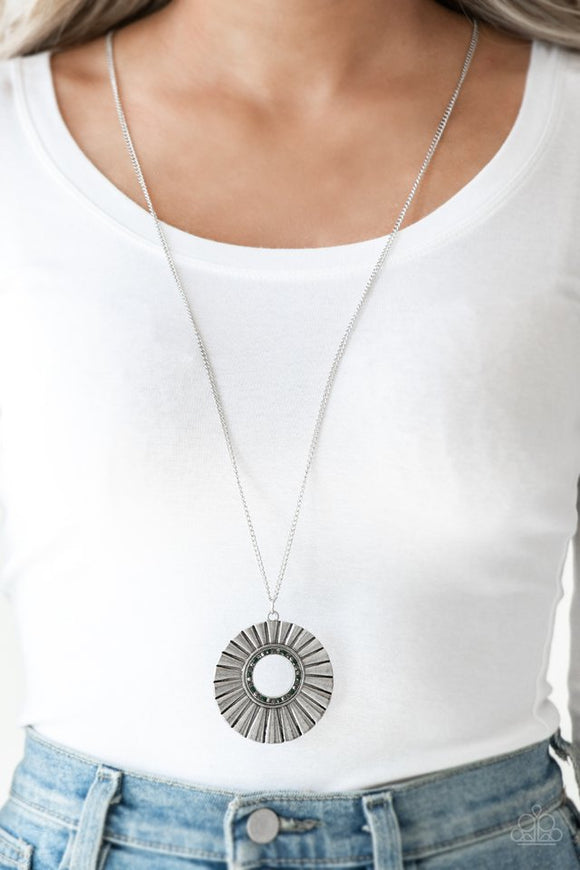 chicly-centered-multi-necklace-paparazzi-accessories