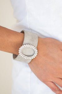center-stage-starlet-silver-bracelet-paparazzi-accessories