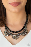 bow-before-the-queen-black-necklace-paparazzi-accessories