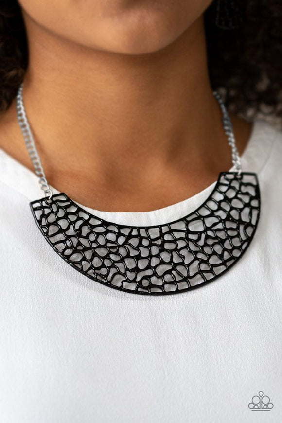 powerful-prowl-black-necklace-paparazzi-accessories