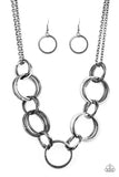 jump-into-the-ring-black-necklace-paparazzi-accessories