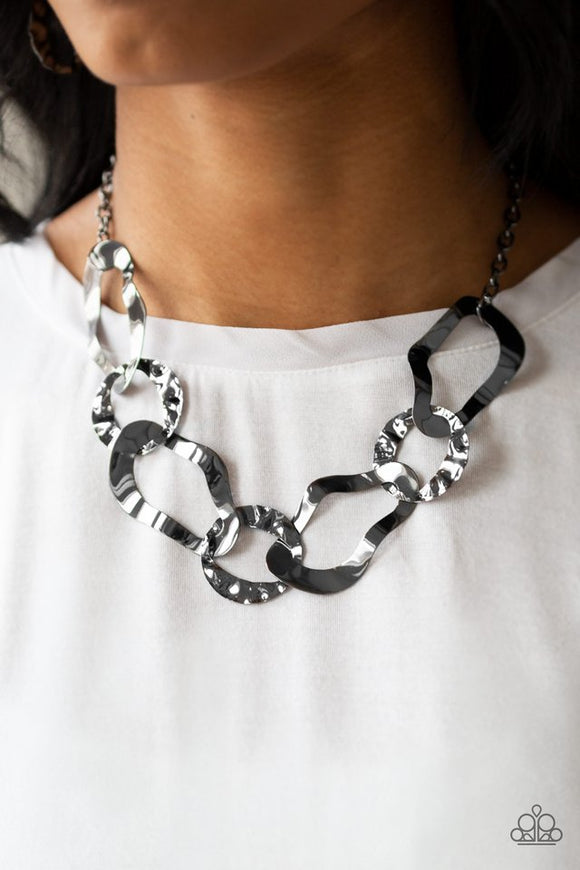 capital-contour-black-necklace-paparazzi-accessories