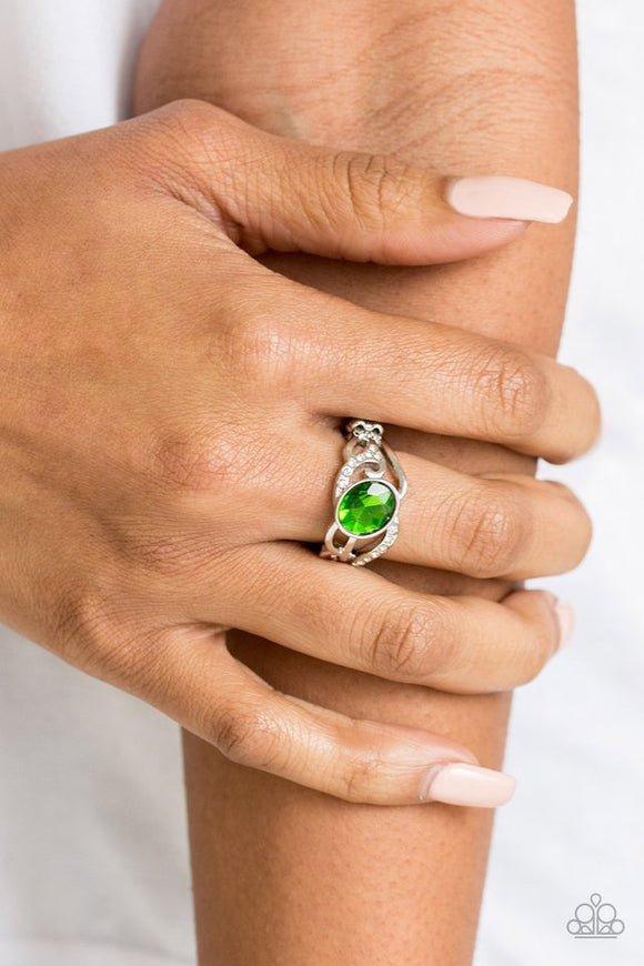couldnt-care-flawless-green-ring-paparazzi-accessories