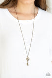 the-magic-key-brass-necklace-paparazzi-accessories