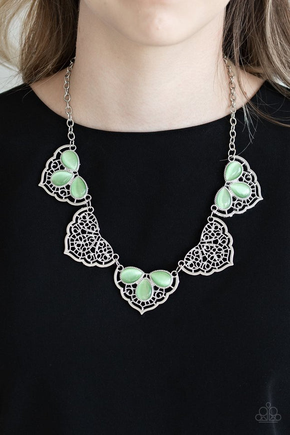 east-coast-essence-green-necklace-paparazzi-accessories
