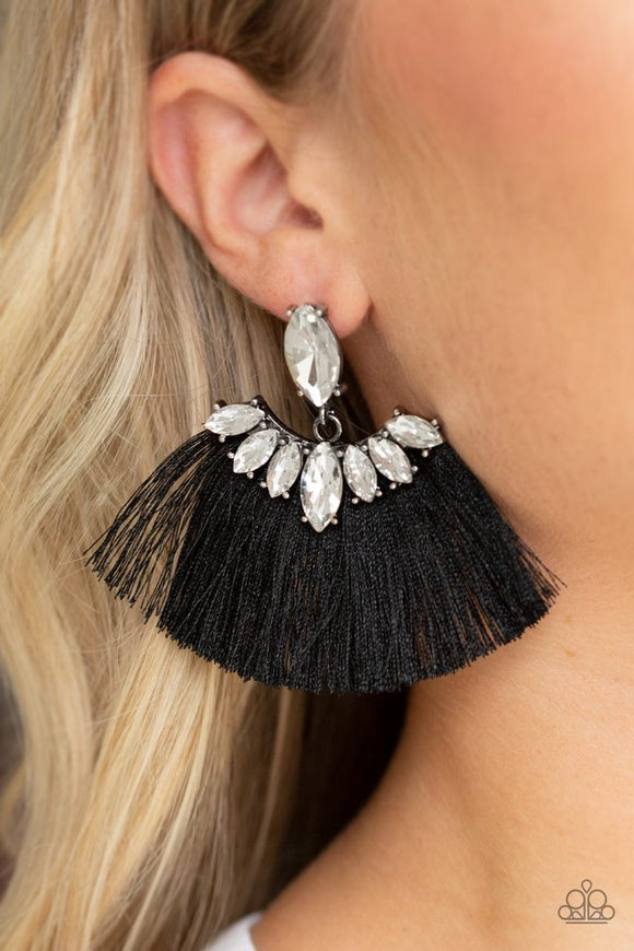 formal-flair-black-earrings-paparazzi-accessories