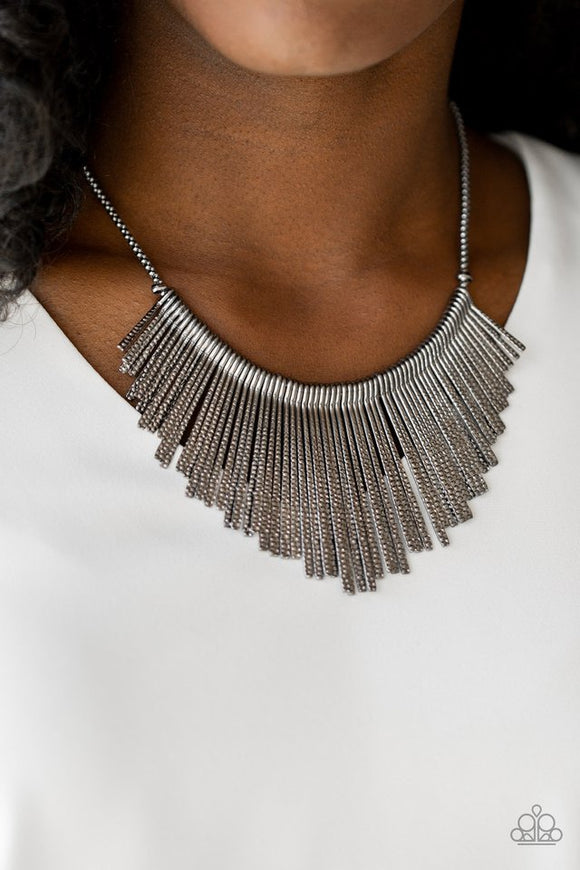 metallic-mane-black-necklace-paparazzi-accessories