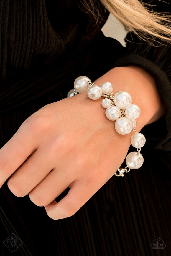 girls-in-pearls-bracelet-paparazzi-accessories