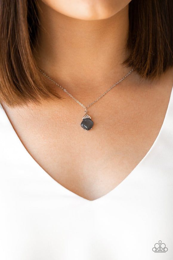 romantic-razzle-silver-necklace-paparazzi-accessories