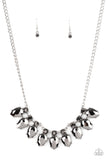 extra-enticing-silver-necklace-paparazzi-accessories