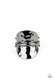high-stakes-gleam-black-ring-paparazzi-accessories