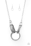 lip-sync-links-silver-necklace-paparazzi-accessories