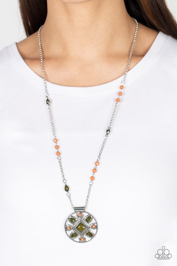 Sierra Showroom - Green Necklace - Paparazzi Accessories