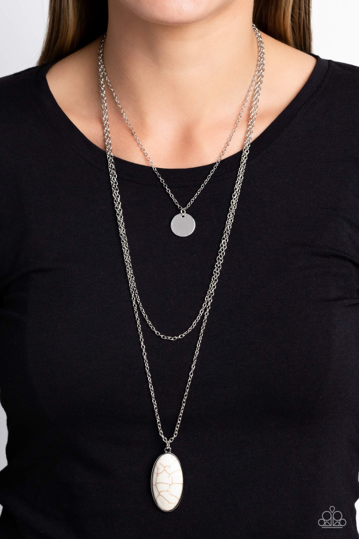 Fashion flaunt white necklace Clearance