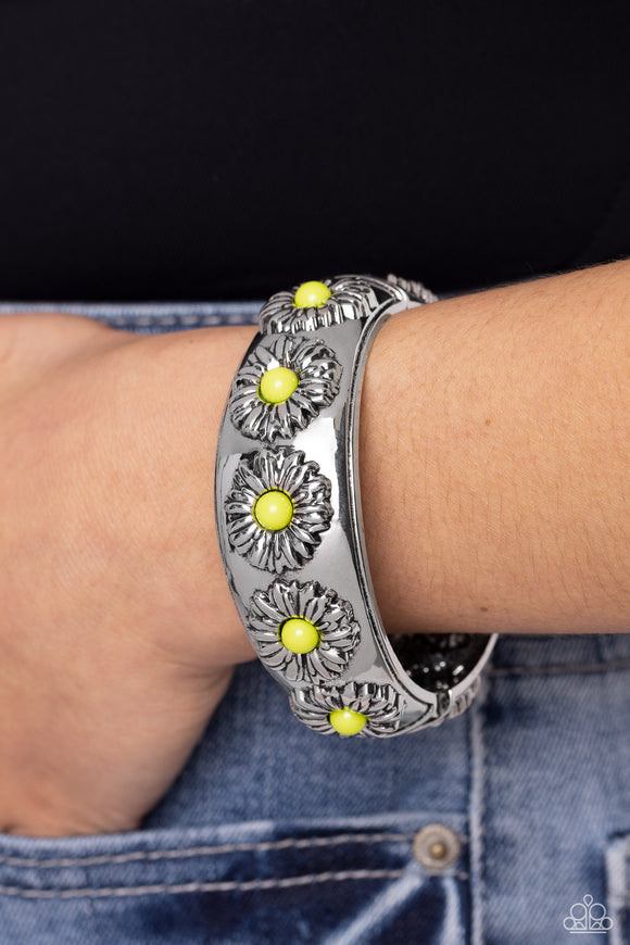 Taking FLORAL - Green Bracelet - Paparazzi Accessories