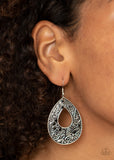 Botanical Butterfly - Black Earrings - Paparazzi Accessories Earrings Bedazzle Me Pretty Mobile Fashion Boutique4/22