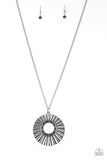 Chicly Centered - Multi Necklace - Paparazzi Accessories Necklace Bedazzle Me Pretty Mobile Fashion Boutique