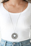Chicly Centered - Multi Necklace - Paparazzi Accessories Necklace Bedazzle Me Pretty Mobile Fashion Boutique