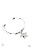 Comber Canvas - Silver Bracelet - Paparazzi Accessories Bracelet Bedazzle Me Pretty Mobile Fashion Boutique