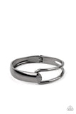Couture-Clutcher - Black Bracelet - Paparazzi Accessories Bracelet Bedazzle Me Pretty Mobile Fashion Boutique