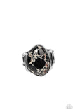 Earth Hearth - Black Ring - Paparazzi Accessories Ring Bedazzle Me Pretty Mobile Fashion Boutique