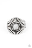 Everglade Eden - White Ring - Paparazzi Accessories Ring Bedazzle Me Pretty Mobile Fashion Boutique