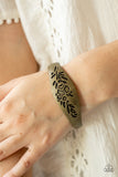 Fond of Florals - Brass Bracelet - Paparazzi Accessories Bracelet Bedazzle Me Pretty Mobile Fashion Boutique