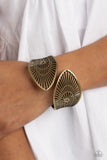 Palatial Palms - Brass Bracelet - Paparazzi Accessories Bracelet Bedazzle Me Pretty Mobile Fashion Boutique