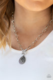 Sheen Queen - Silver Necklace - Paparazzi Accessories Necklace Bedazzle Me Pretty Mobile Fashion Boutique