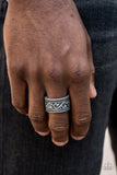 Vine of Valor - Silver Ring - Paparazzi Accessories Ring Bedazzle Me Pretty Mobile Fashion Boutique